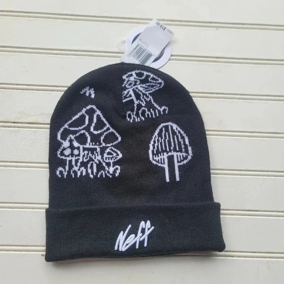 NWT Neff Beanie Winter Hat Snowboard Skate Black White Mushroom Embroidered OS - Picture 1 of 10